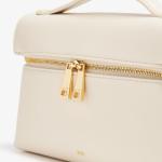 JW PEI Thea Top Handle – حقيبة يد نسائية أنيقة